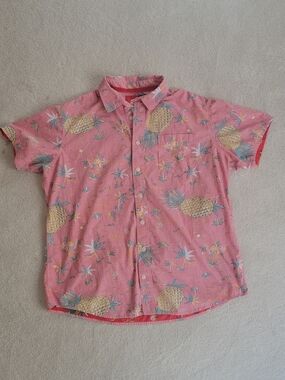 Mossimo Supply Co. Men's Red Pineapple Print Button-Up Shirt Short Sleeve XL